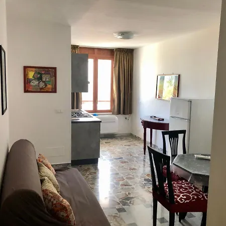 Apartment Delos E Artemide Syrakus