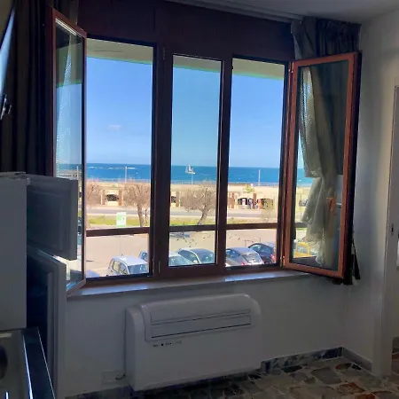 Delos E Artemide Apartment